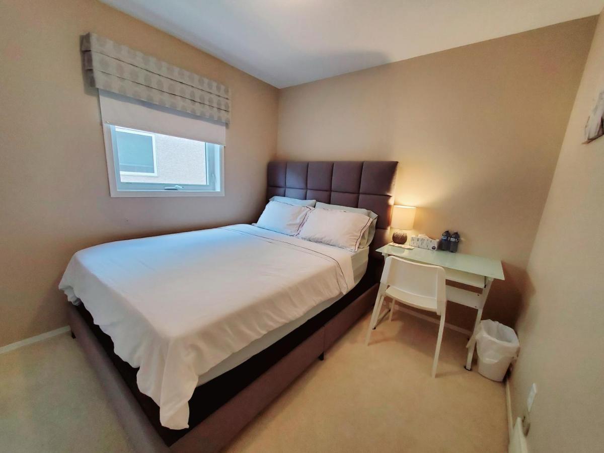 Saskatoon Lashyn Cove Homestay Buitenkant foto